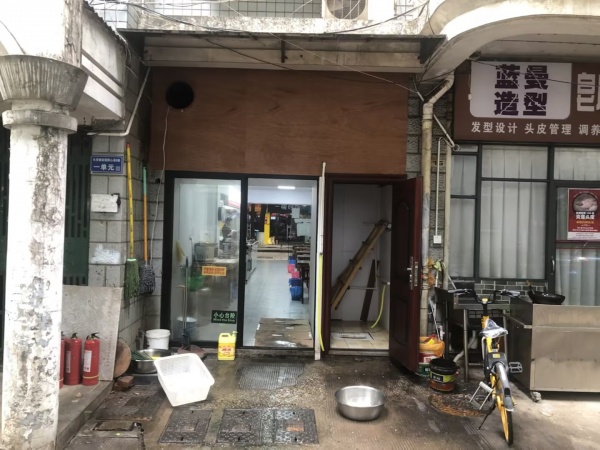 芙蓉区德政园醉心苑门口粉面餐饮门店低价转让Y4123 芙蓉区德政园醉心苑门口粉面餐饮门店低价转让Y4123