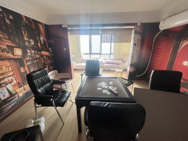 已转)城南西路精装棋牌室优价转让M528 已转)城南西路精装棋牌室优价转让M528