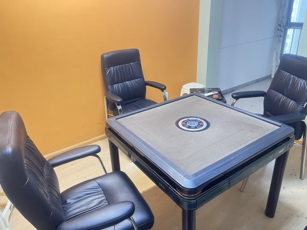 已转)城南西路精装棋牌室优价转让M528 已转)城南西路精装棋牌室优价转让M528