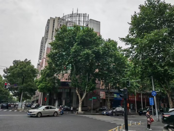 5500拍卖1.4万平凯瑞大酒店湖南瑞地投资置业M5124 5500拍卖1.4万平凯瑞大酒店湖南瑞地投资置业M5124