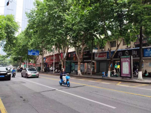 5500拍卖1.4万平凯瑞大酒店湖南瑞地投资置业M5124 5500拍卖1.4万平凯瑞大酒店湖南瑞地投资置业M5124