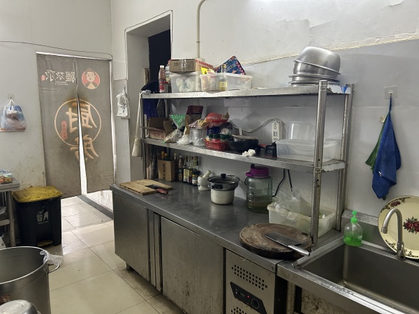 火爆!天心区赤岭路新开铺外卖店低价转让M5137 火爆!天心区赤岭路新开铺外卖店低价转让M5137