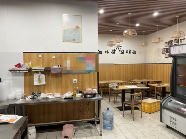 天心区铁道学院旁小区出入口餐饮夜宵外卖店急转y5143 天心区铁道学院旁小区出入口餐饮夜宵外卖店急转y5143