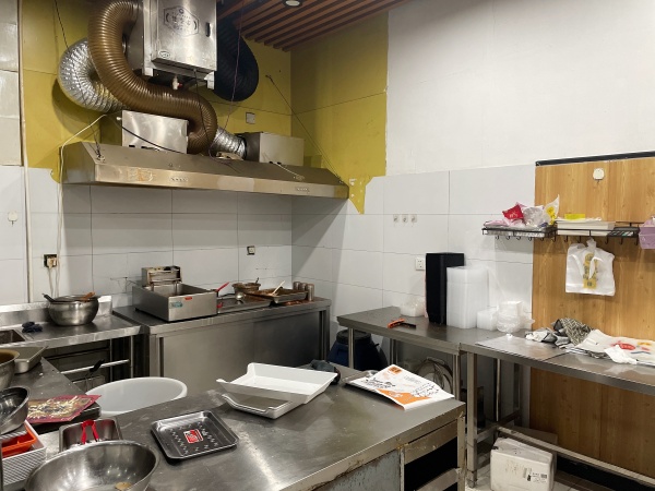 天心区铁道学院旁小区出入口餐饮夜宵外卖店急转y5143 天心区铁道学院旁小区出入口餐饮夜宵外卖店急转y5143