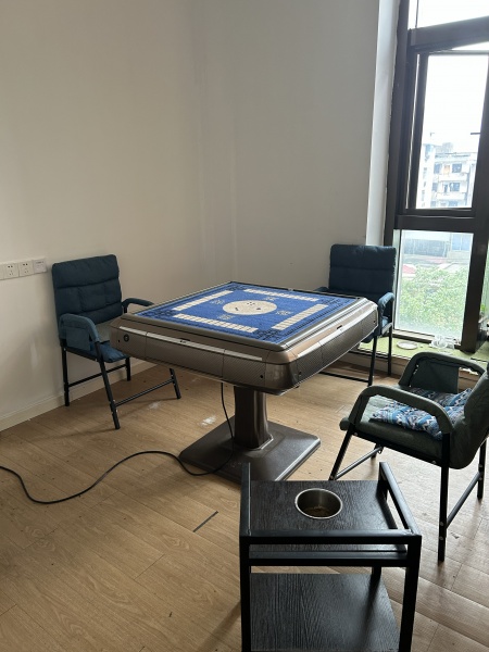 火爆!市中心五一商圈中山亭棋牌+餐厅低价转让m5180 火爆!市中心五一商圈中山亭棋牌+餐厅低价转让m5180