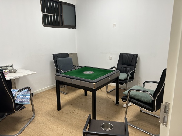 火爆!市中心五一商圈中山亭棋牌+餐厅低价转让m5180 火爆!市中心五一商圈中山亭棋牌+餐厅低价转让m5180