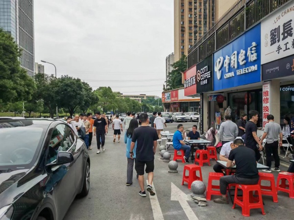 中电软件园日4000左右黄焖鸡米饭店优价转让M5195 中电软件园日4000左右黄焖鸡米饭店优价转让M5195