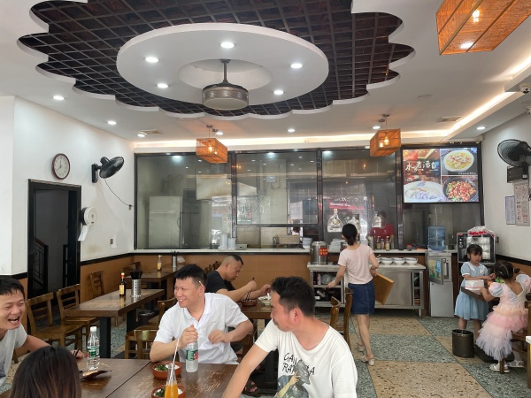 急转湖南大众传媒旁餐饮盖码饭粉面馆Y5232 急转湖南大众传媒旁餐饮盖码饭粉面馆Y5232