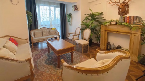 火爆急转德思勤剧本店整体转让M5243 火爆急转德思勤剧本店整体转让M5243