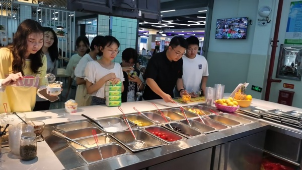 急转上万人长沙职业技术学院内奶茶店m5266 急转上万人长沙职业技术学院内奶茶店m5266