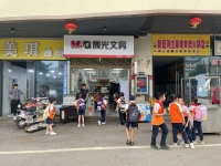 望城长郡月亮岛第二小学门口品牌文具店转让（可空转）y609