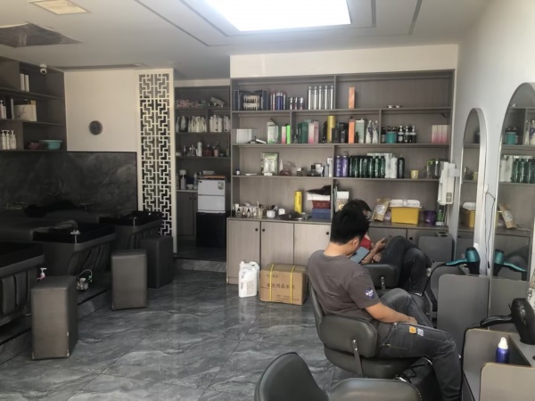 急转!星沙地铁口酒店旁美容美发老店优价无行业限制 m647 急转!星沙地铁口酒店旁美容美发老店优价无行业限制 m647