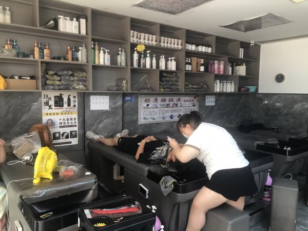 急转!星沙地铁口酒店旁美容美发老店优价无行业限制 m647 急转!星沙地铁口酒店旁美容美发老店优价无行业限制 m647