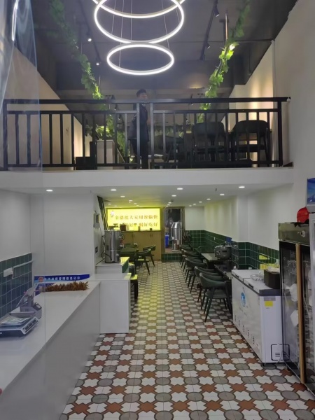 万达广场写字楼下临街全新装修餐饮店优价转让或联营d669 万达广场写字楼下临街全新装修餐饮店优价转让或联营d669