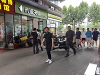 麓云路地铁口写字楼底商日营2000餐饮方粉面店转让Y699