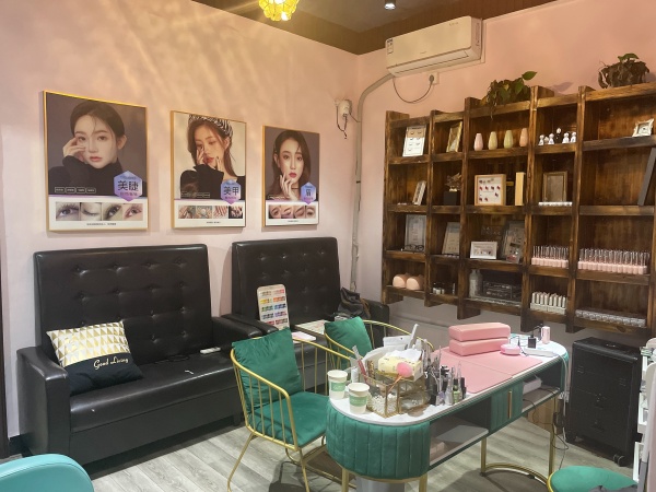 3万急转 岳麓区中医药大学旁美甲美睫店优价转让M6168 3万急转 岳麓区中医药大学旁美甲美睫店优价转让M6168