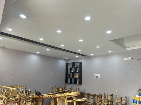 急转小区临街日营业额4000加夜宵店整体转让Y6221 急转小区临街日营业额4000加夜宵店整体转让Y6221