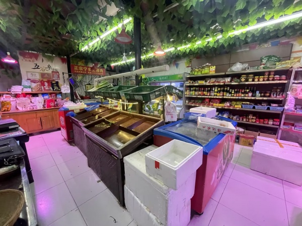 小区出入口DU家日营5k生鲜超市转让(黄金拐角,Y6223 小区出入口DU家日营5k生鲜超市转让(黄金拐角,Y6223