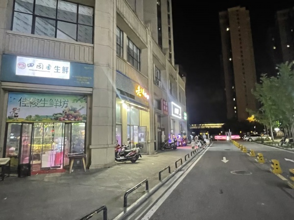 小区出入口DU家日营5k生鲜超市转让(黄金拐角,Y6223 小区出入口DU家日营5k生鲜超市转让(黄金拐角,Y6223