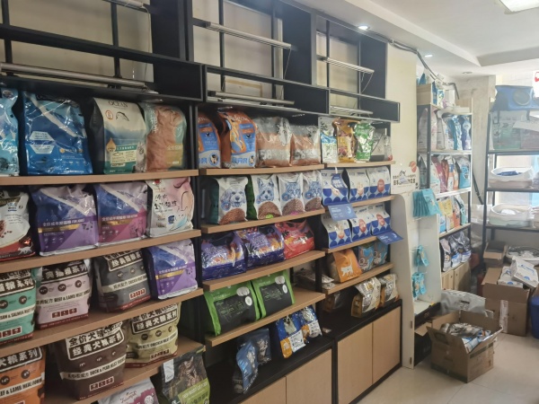 保利麓谷林语每月3W临街宠物店转让无行业限制Y6232 保利麓谷林语每月3W临街宠物店转让无行业限制Y6232