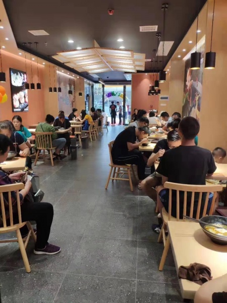 涂家冲地铁口美食商业街临街门面转让(可空转Y6244 涂家冲地铁口美食商业街临街门面转让(可空转Y6244