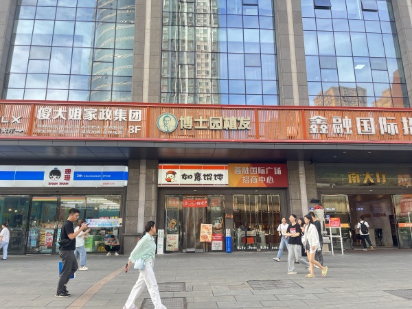 涂家冲地铁口美食商业街临街门面转让(可空转Y6244 涂家冲地铁口美食商业街临街门面转让(可空转Y6244