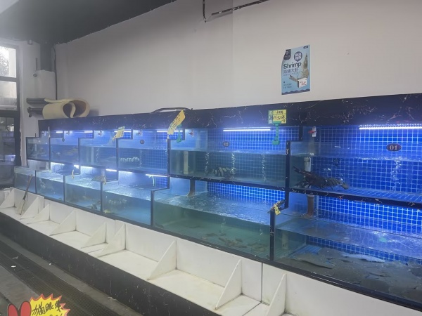 低价转让小区出入口94平好位置生鲜超市Y(可空6252 低价转让小区出入口94平好位置生鲜超市Y(可空6252