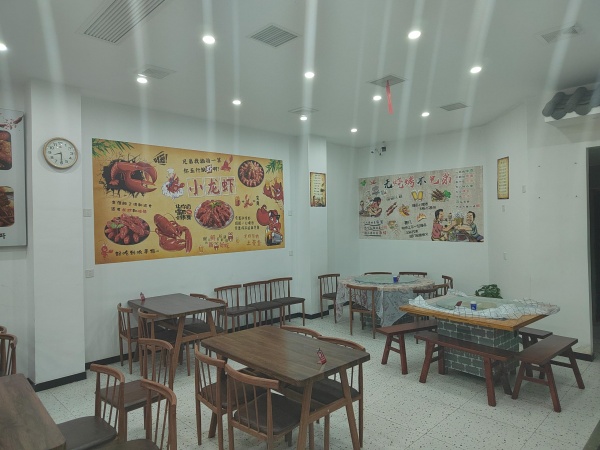 4.8急转黄兴镇临街商业街150平夜宵店(可外摆200平Y6254 4.8急转黄兴镇临街商业街150平夜宵店(可外摆200平Y6254
