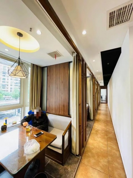 繁华地段!麓谷工业园区精装修茶餐厅+棋牌室转让M7104 繁华地段!麓谷工业园区精装修茶餐厅+棋牌室转让M7104