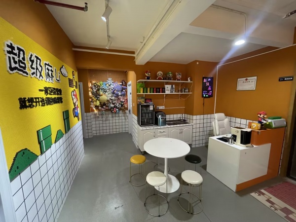 捡漏子!几万人商圈德思勤城市广场精装修棋牌室优价转让M7160 捡漏子!几万人商圈德思勤城市广场精装修棋牌室优价转让M7160