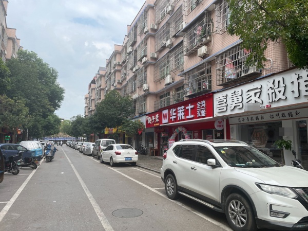 生意火爆!工业学院正后街万人小区精装餐饮店急转M7161 生意火爆!工业学院正后街万人小区精装餐饮店急转M7161