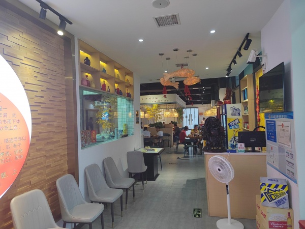 月亮岛新华联梦想城大型小区出入口头铺餐饮店低价转让G7172 月亮岛新华联梦想城大型小区出入口头铺餐饮店低价转让G7172