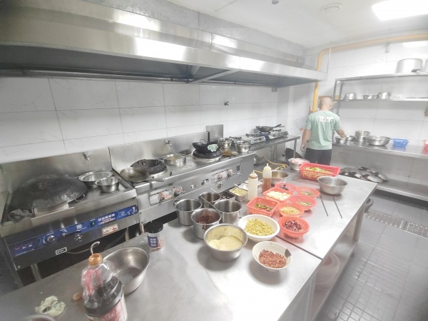 月亮岛新华联梦想城大型小区出入口头铺餐饮店低价转让G7172 月亮岛新华联梦想城大型小区出入口头铺餐饮店低价转让G7172