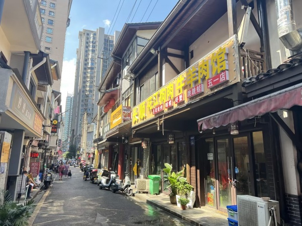 五一广场仓后街美食一条街小吃店低价转让Y7225 五一广场仓后街美食一条街小吃店低价转让Y7225