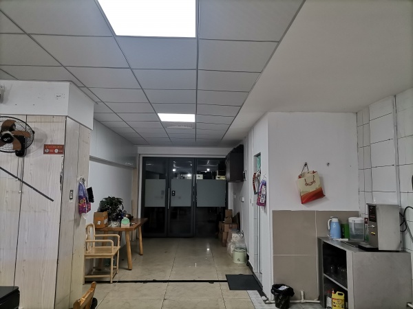 雨花区大型安置小区临街一楼棋牌门面低价转让M7231 雨花区大型安置小区临街一楼棋牌门面低价转让M7231