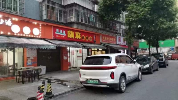 雨花区大型安置小区临街一楼棋牌门面低价转让M7231 雨花区大型安置小区临街一楼棋牌门面低价转让M7231