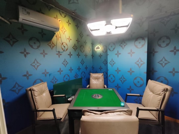 低价急转 五一广场 新干线精装修棋牌M812 低价急转 五一广场 新干线精装修棋牌M812