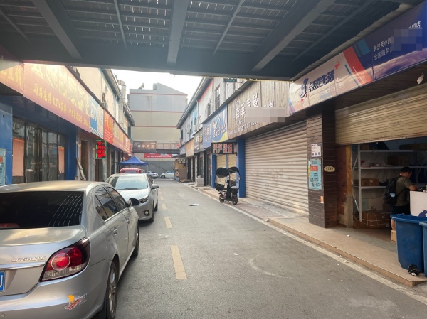 几万块钱转!天心区高云社区近几万人社区快递驿站M836 几万块钱转!天心区高云社区近几万人社区快递驿站M836