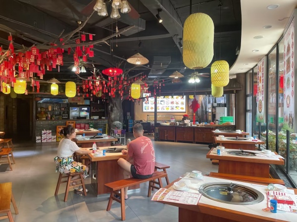 好店!梅溪湖W人小区精装餐300P临街一楼餐饮店急转Y853 好店!梅溪湖W人小区精装餐300P临街一楼餐饮店急转Y853