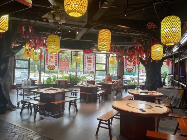 好店!梅溪湖W人小区精装餐300P临街一楼餐饮店急转Y853 好店!梅溪湖W人小区精装餐300P临街一楼餐饮店急转Y853