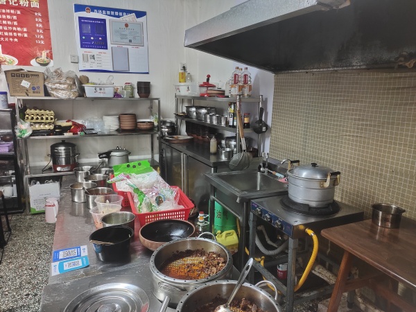 可以空转)市场幼儿园旁边早餐粉面馆低价转让Y870 可以空转)市场幼儿园旁边早餐粉面馆低价转让Y870