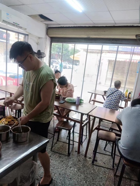 可以空转)市场幼儿园旁边早餐粉面馆低价转让Y870 可以空转)市场幼儿园旁边早餐粉面馆低价转让Y870