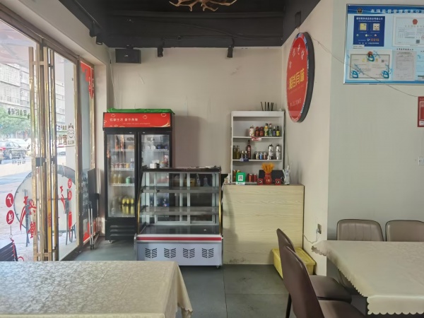 优价转让几万人学生客流成熟小区双门头临街餐馆Y874 优价转让几万人学生客流成熟小区双门头临街餐馆Y874