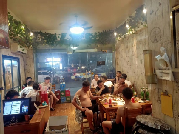 捡漏!高桥成熟小区临街餐饮宵夜烧烤粉面馆低价转让Y881 捡漏!高桥成熟小区临街餐饮宵夜烧烤粉面馆低价转让Y881