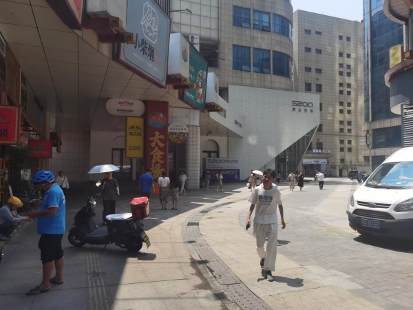 汽车西站文和里美食广场临街餐饮店优价转让M8116 汽车西站文和里美食广场临街餐饮店优价转让M8116