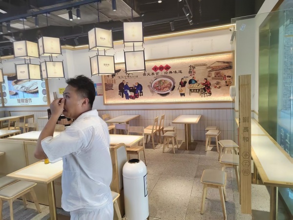 营业额4500+小区出入口品牌粉面馆优价转让M8119 营业额4500+小区出入口品牌粉面馆优价转让M8119