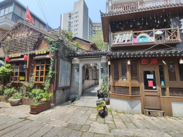 五一商圈步行街房东直租门面带装修直租装修免费送Y8118 五一商圈步行街房东直租门面带装修直租装修免费送Y8118