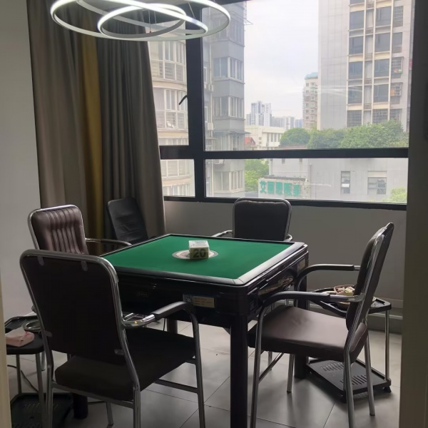 1.5万急转 雨花亭阳光小镇精致自助棋牌转让 M8130 1.5万急转 雨花亭阳光小镇精致自助棋牌转让 M8130