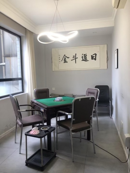 1.5万急转 雨花亭阳光小镇精致自助棋牌转让 M8130 1.5万急转 雨花亭阳光小镇精致自助棋牌转让 M8130