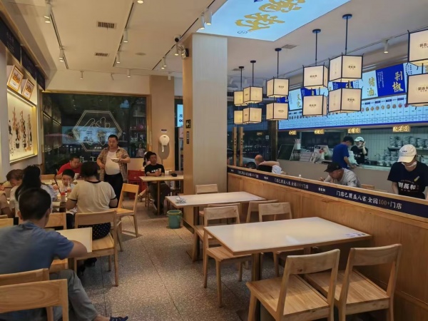 万人成熟小区日营4000+品牌粉面店低价转让M8147 万人成熟小区日营4000+品牌粉面店低价转让M8147